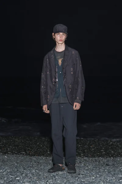 Look 30